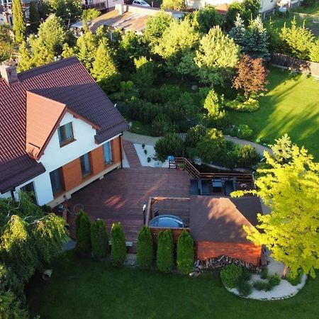 Villa Dom Ogrodem Otulony Bakalarzewo Exterior foto